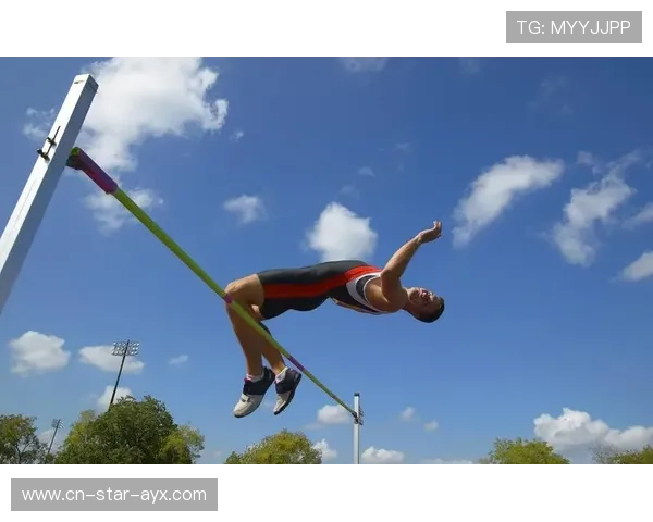 游泳反超对手瞬间全场尖叫:运动场上最震撼的精彩瞬间 游泳反超对手瞬间全场尖叫:运动场上最震撼的精彩瞬间