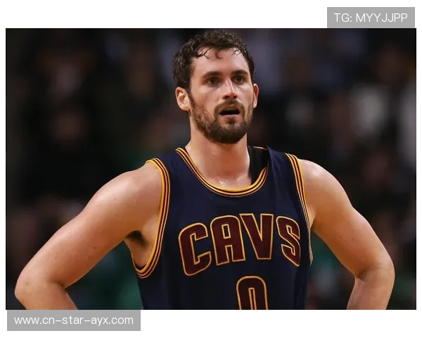 詹姆斯与前队友深夜餐聚,疑似洽谈商业合约 詹姆斯与前队友深夜餐聚,疑似洽谈商业合约