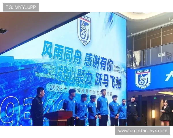 斯坦丘亮相大连英博训练场，参与全队分组对抗演练